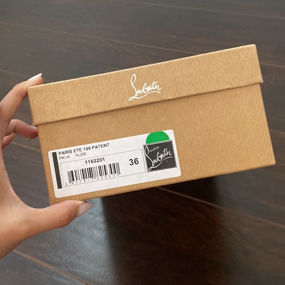 Louboutin shoe box - Picture 2 of 7